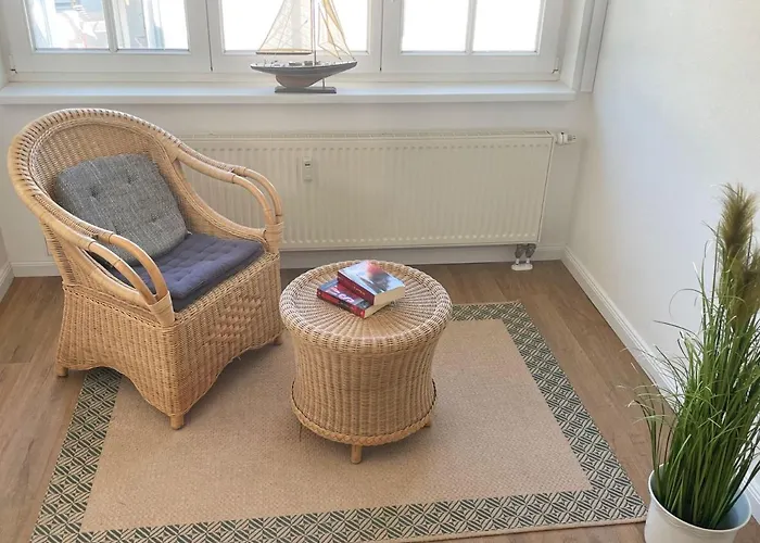 Strandnahe In Zentraler Aber Ruhiger Lage In Amanda Nr 09 Binz